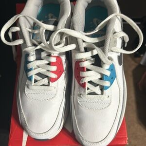 Nike air mix 90 LTR (GS) only worn a a few times with original box.